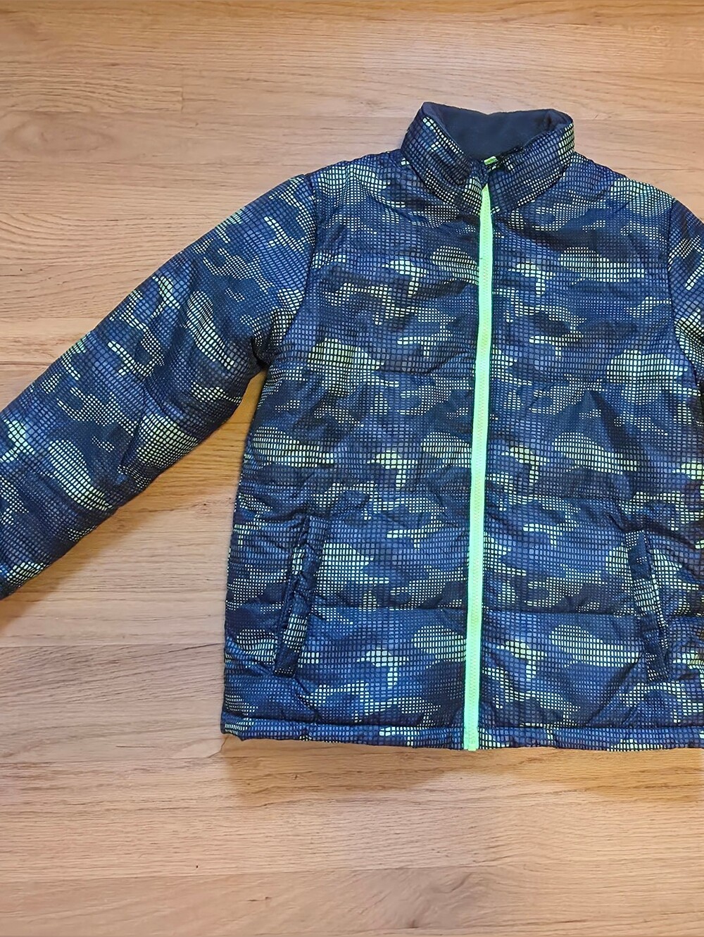 Swiss Tech Boys Blue Camo Puffer Jacket with Neon Lime Zip